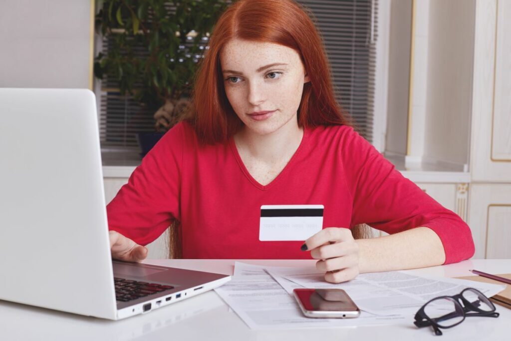 Bank Accounts For Teens in The UK